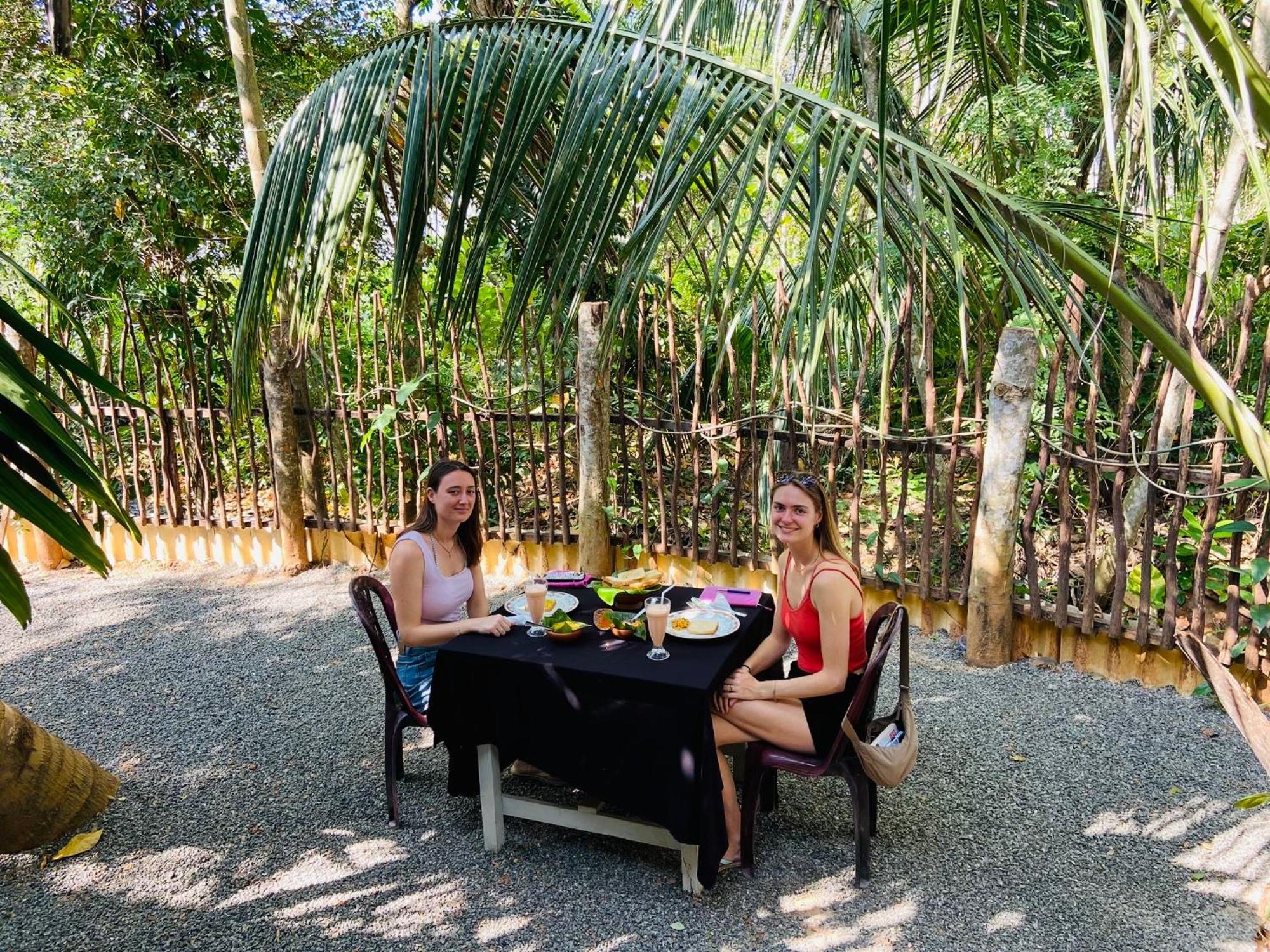 Leo Homestay Dikwella Εξωτερικό φωτογραφία