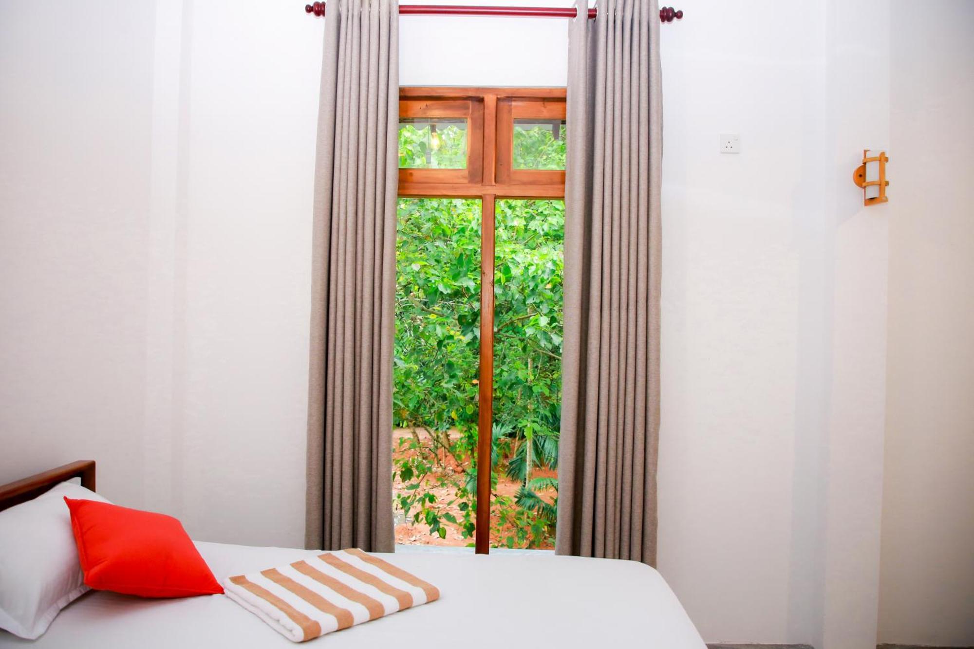 Leo Homestay Dikwella Εξωτερικό φωτογραφία