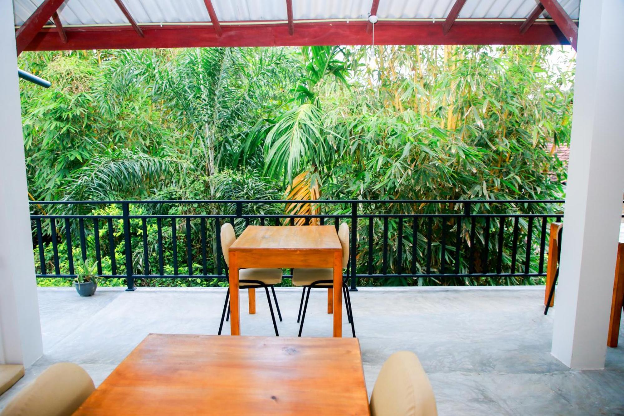 Leo Homestay Dikwella Εξωτερικό φωτογραφία